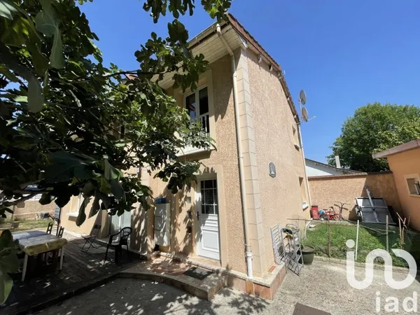 Maison 9 pièces 195 m²