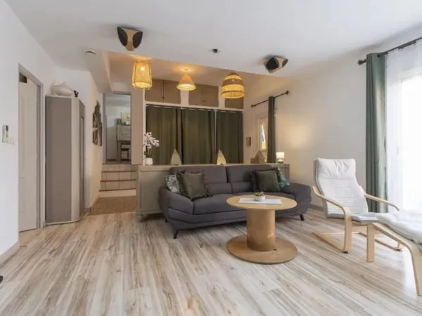 Villa 7 pièces 157 m²