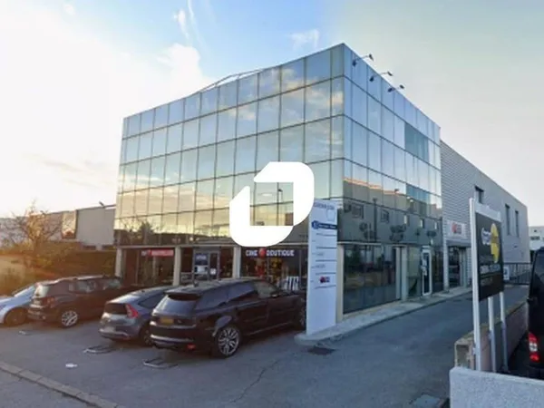 Bureaux 987 m²