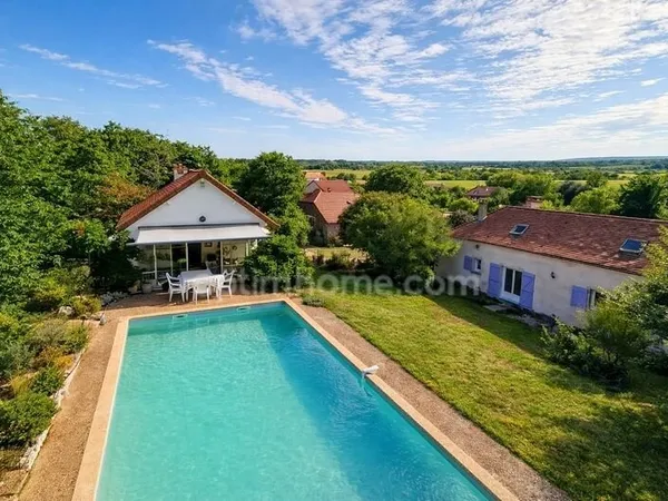 Maison à vendre 6 pièces ESPINASSE VOZELLE (03)