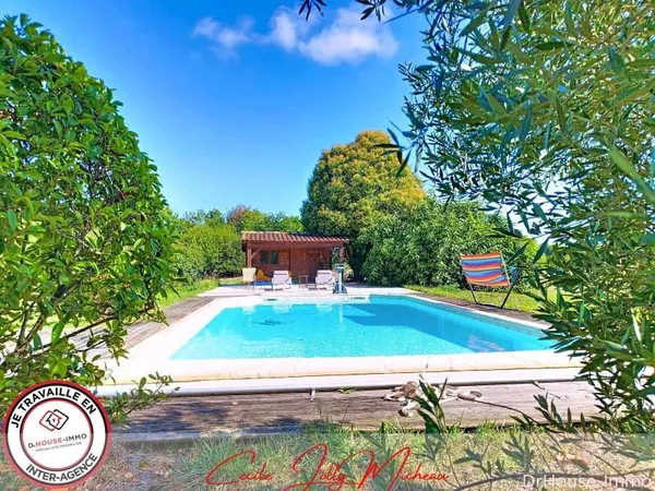 Maison 7 pièces 290 m²