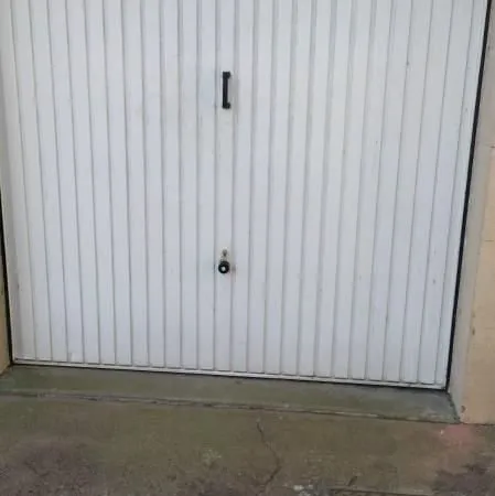 Garage/box 23 m² Sully Sur Loire