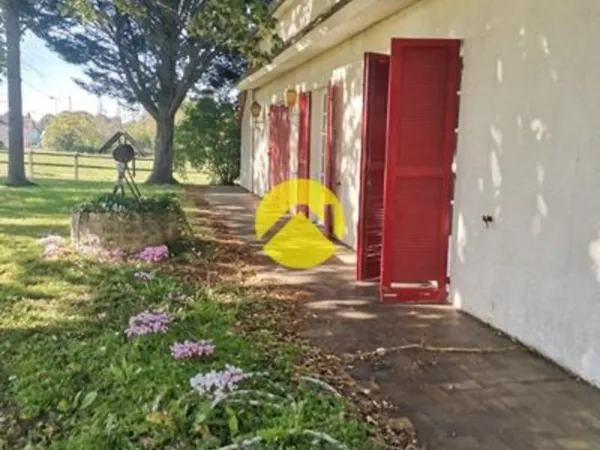 ENSEMBLE DE 2 MAISONS