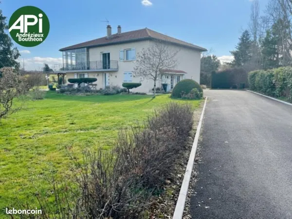 Maison 6 pièces 202 m²