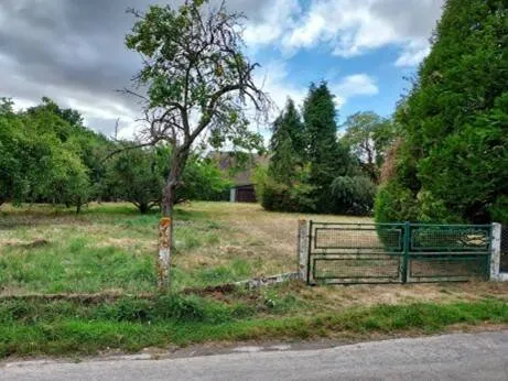 Terrain 600 m²