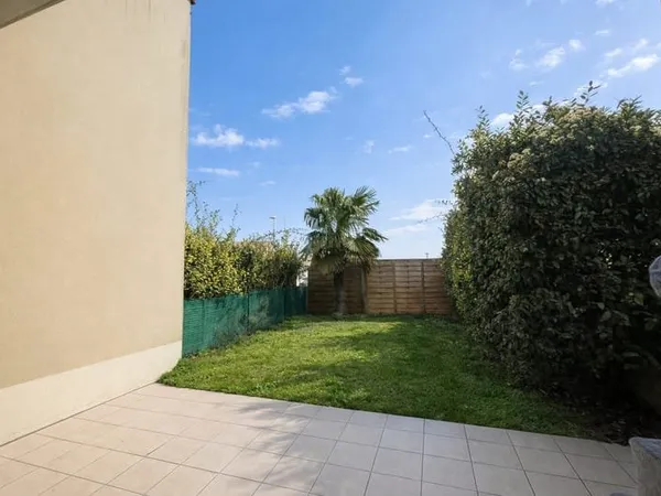 Appartement type 2 avec jardin & parking !
