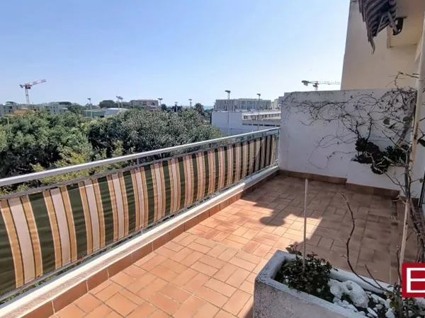 APPARTEMENT 3 PIECES DERNIER ETAGE