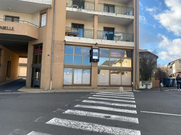 Local commercial Saint Flour 90 m2