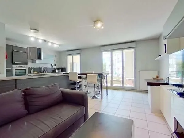 26 Rue Du Chapeau Rouge - Lyon - 69009 - T3 Meublé - 1250 €CC