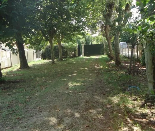 Terrain à bâtir dans la quartier de la Pointe de Vallières