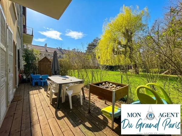 Bel Appartement de 88m2 avec terrasse, cave et parking à Bievres proche gare