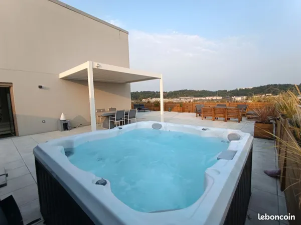 Penthouse avec grand rooftop