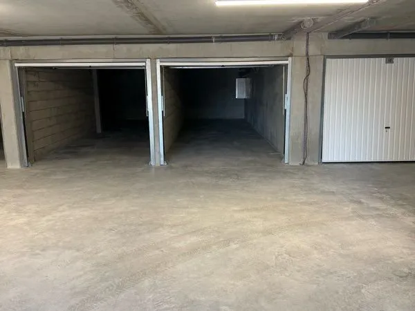 Garage double en enfilade