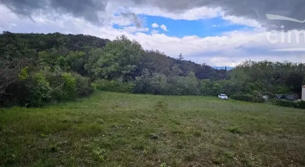 Terrain à bâtir à Cailhau - 2098 m² de potentiel