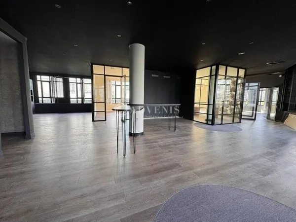 Bureaux 213 m²