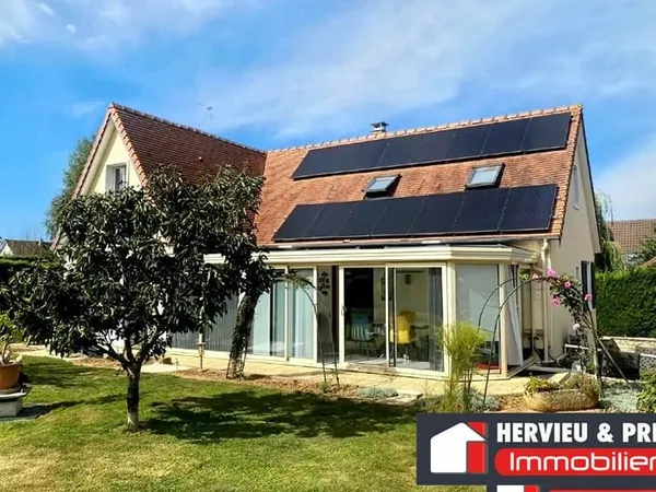 Maison spacieuse avec grand jardin - COLLEVILLE MONTGOMERY