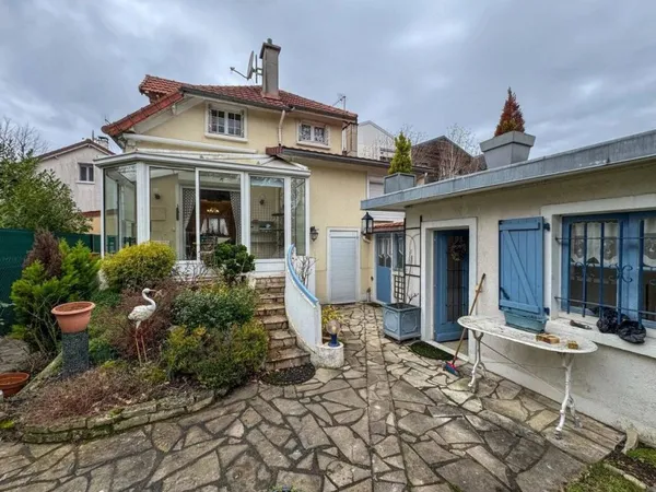 Maison de luxe 10 pièces 235 m²