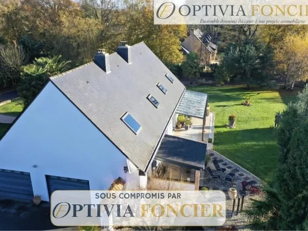 Maison T9 - 166 m2 - 3 250 m2 - Pergola SPA - Double Garag