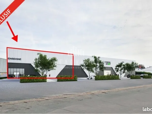 LOCAL COMMERCIAL 423 m² LE MANS