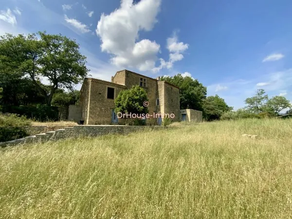 Dépt VAUCLUSE (84), Cucuron, Lourmarin, Provence, Luberon, propriété en pierre à vendre sur 4,5 hect