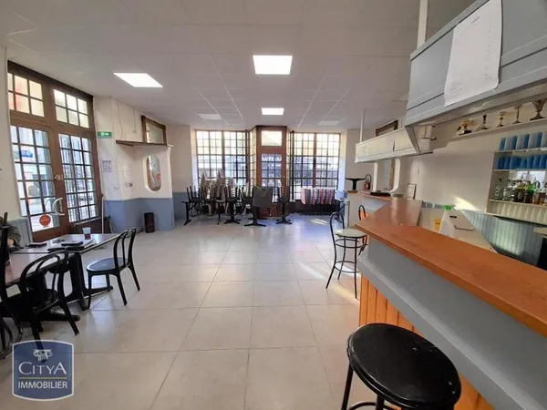Local commercial 74 m²