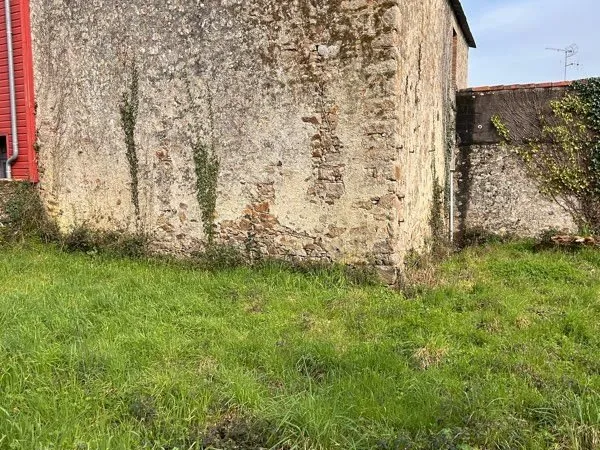 Loue grange et jardin centre bourg