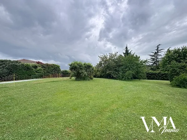 Terrain constructible à vendre Lissieu
