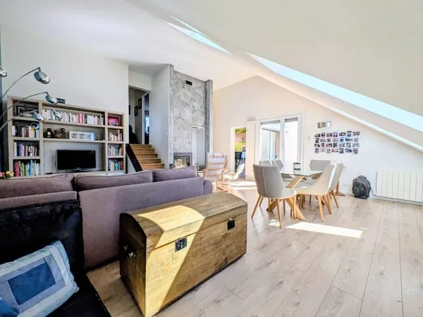 Triplex 5 pièces 109 m²