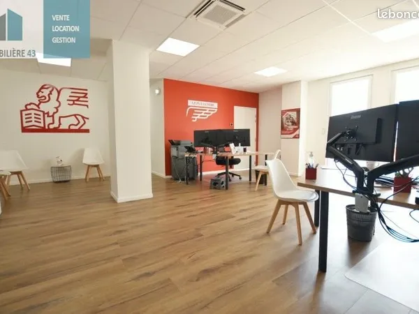 Local 150 m² LE PUY EN VELAY