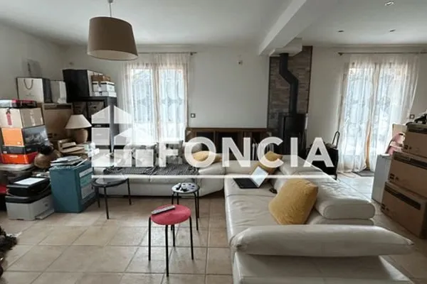 Maison Location Ornex 5p 126m² 2285€