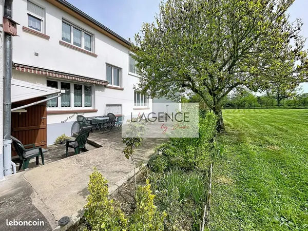 Maison 7 pièces 219 m²