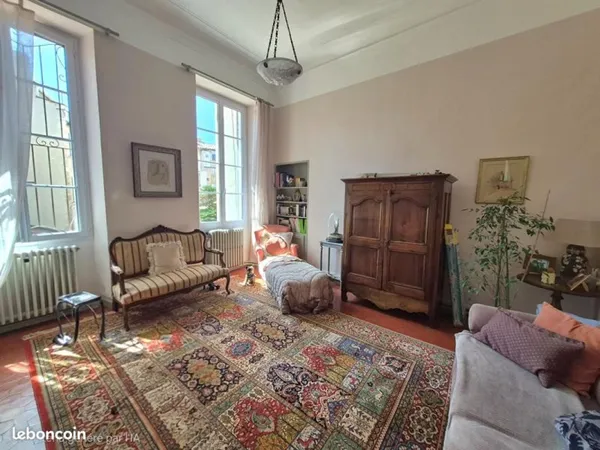 Appartement 6 pièces 161 m²