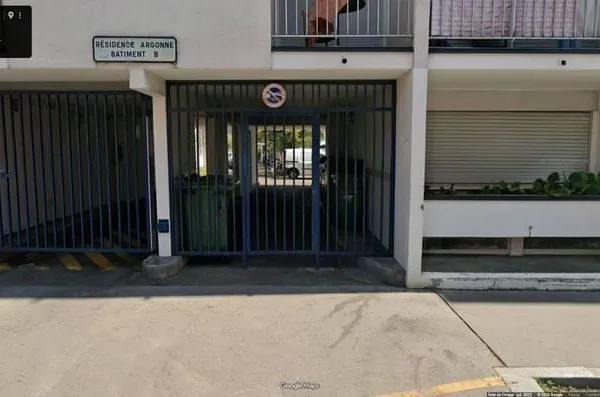 Parking 11 m²