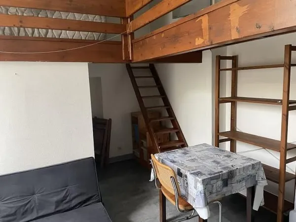Studio 1 pièce 25 m²