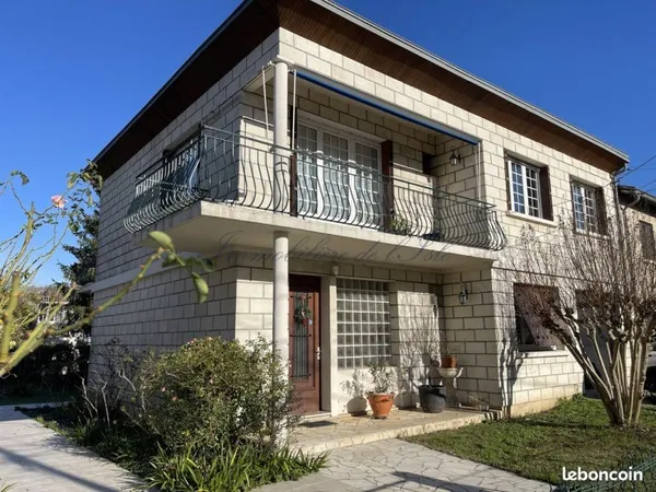 Maison de ville 8 pièces 140 m²