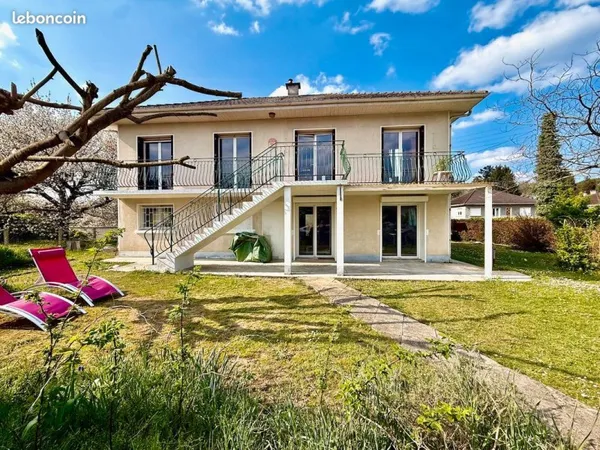 🏡 Maison lumineuse rénovée - Fort potentiel - Nay (64800) - 240 000