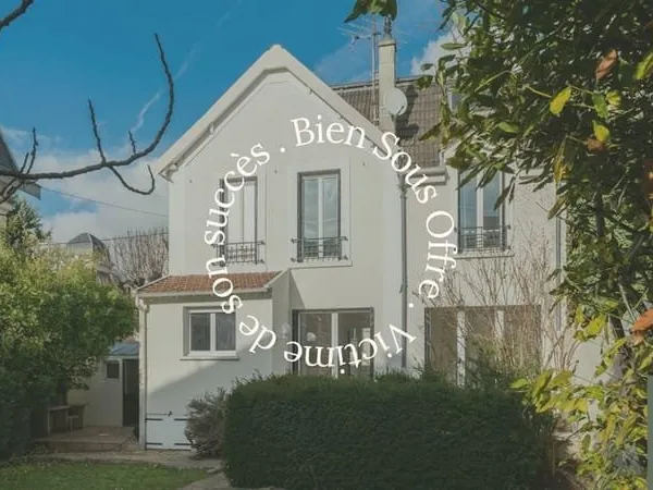 June - Maison bourgeoise de 1880 de 171m² avec jardin, terrasse, dépendance & garage