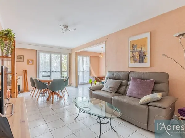 Appartement Les Ulis 5 pièce(s) 97,60 m²