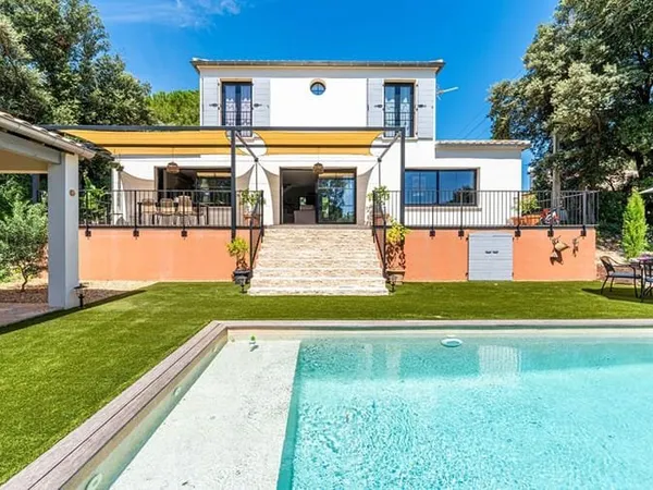 Maison 5 pièces 200 m²