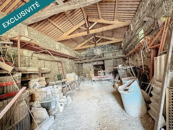 Grange de 120m² au coeur de Bouteville