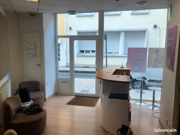 LOCAL COMMERCIAL 110 m² VALENCE