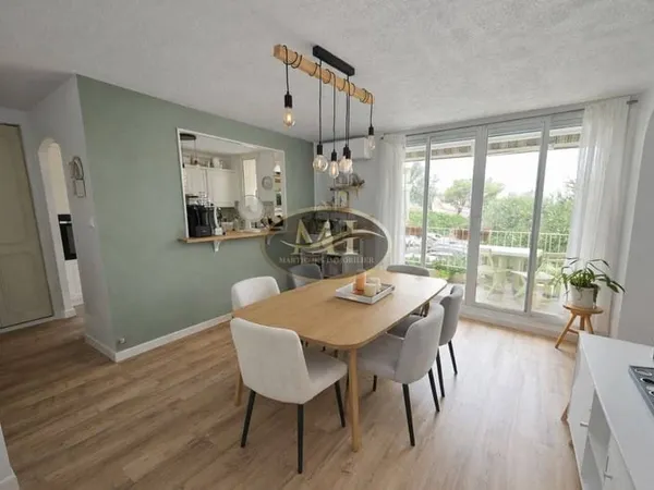 Appartement 6 pièces 99 m²