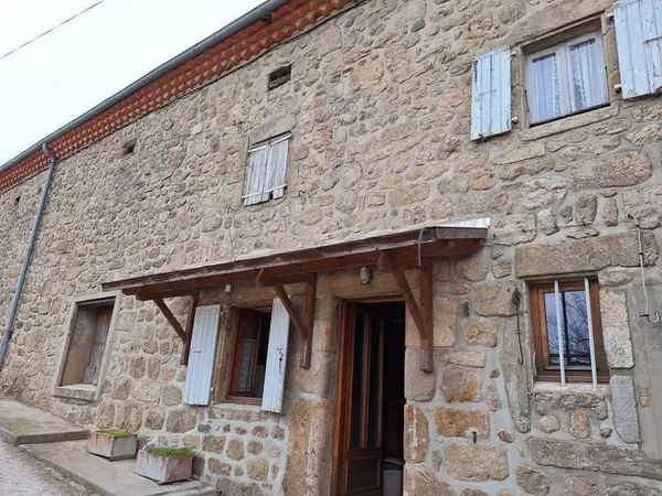 Maison et dépendances à GILHOC SUR ORMEZE