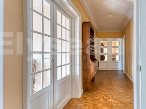 ORLEANS Martroi, bel appartement dernier étage avec ascenseur