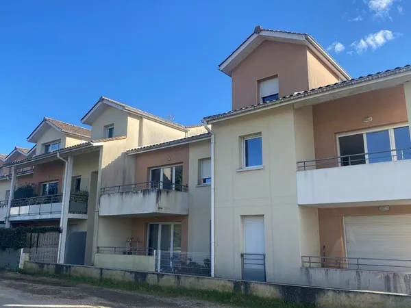 T3 lumineux 55 m² avec balcon et 2 parkings - Résidence calme - Saint-Caprais-de-Bordeaux