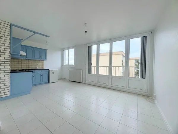 Studio lumineux centre-ville Le Plessis-Trévise