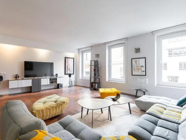 Appartement 5 pièces 145 m² dans immeuble bourgeois - PARADIS 13006 Marseille