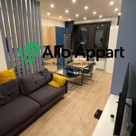 T2 - 43 m² - Paris 8e - TOUT MEUBLE avec place de parking réservée