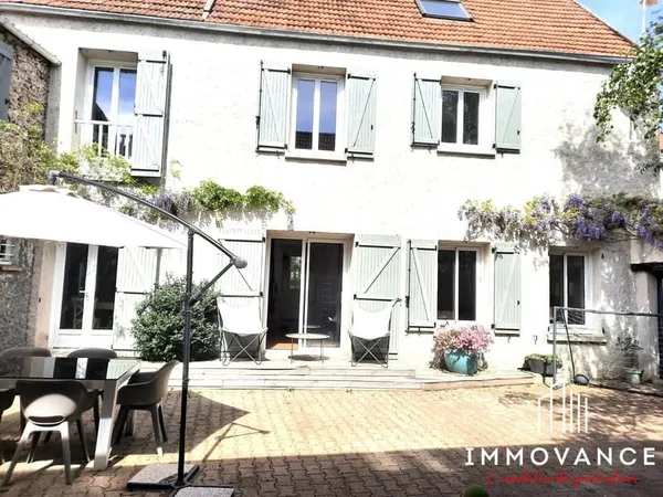 Maison de charme rénovée - 206 m² 5 chambres
