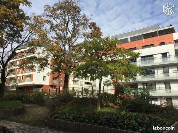 Chambre meublée dans un F4 à Cachan avec terrasse